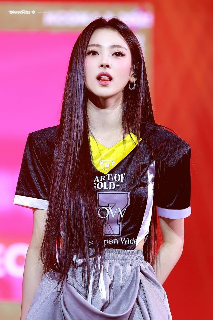 실물 이쁜걸로 유명해지고 있는 미야오 안나