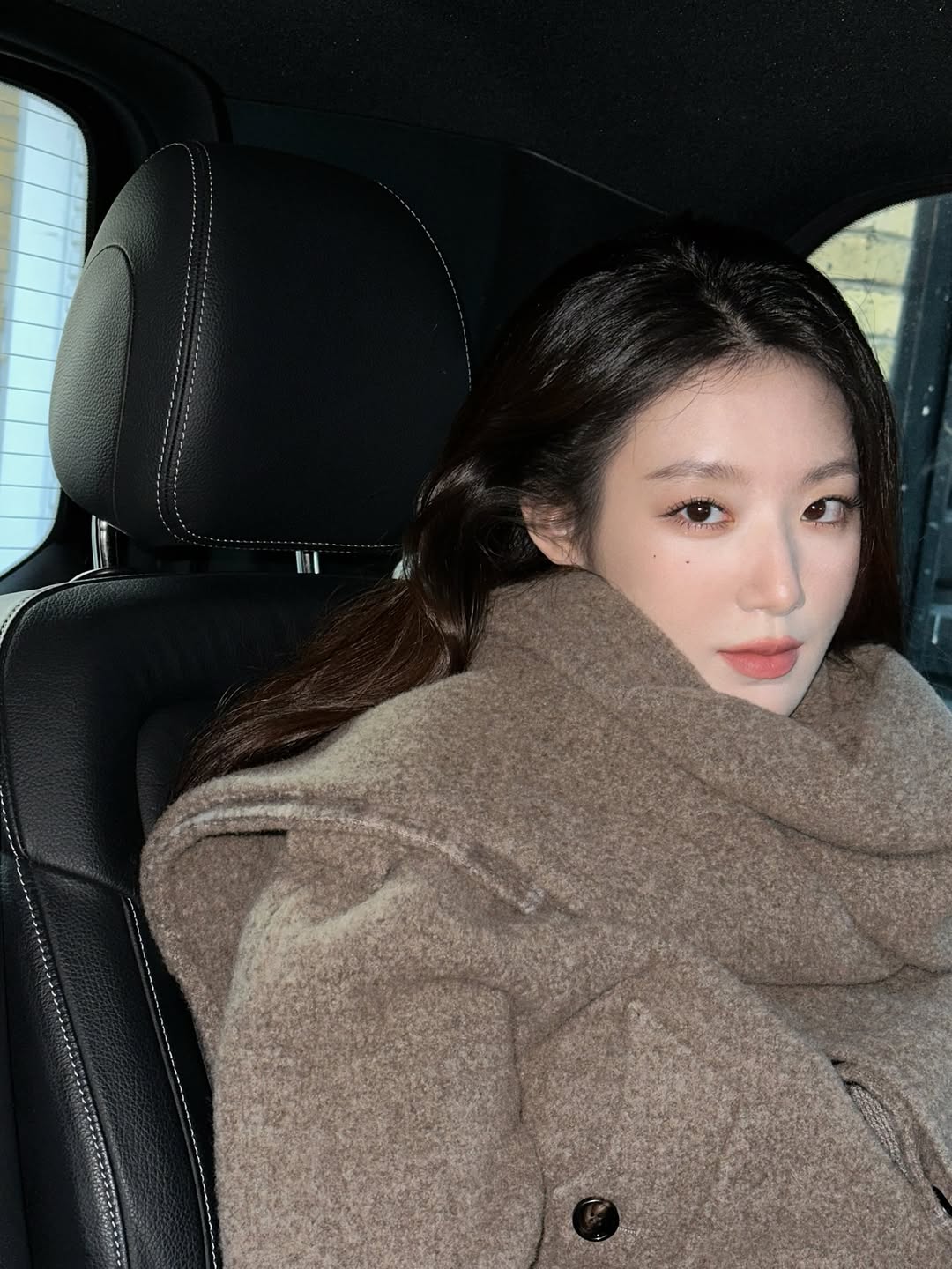 아이들 슈화 인스타 업데이트 (버버리 패션위크)