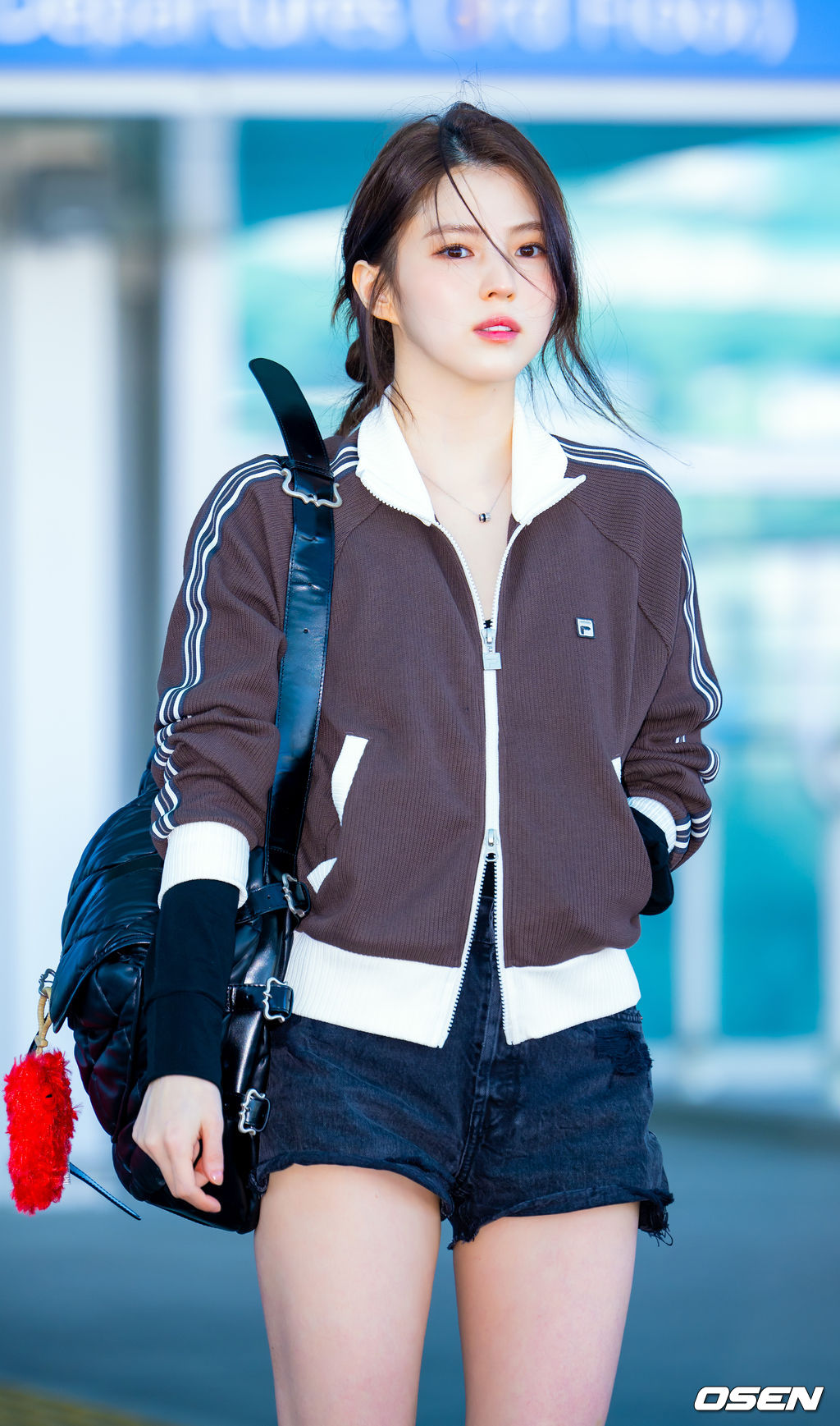 출국하는 한소희