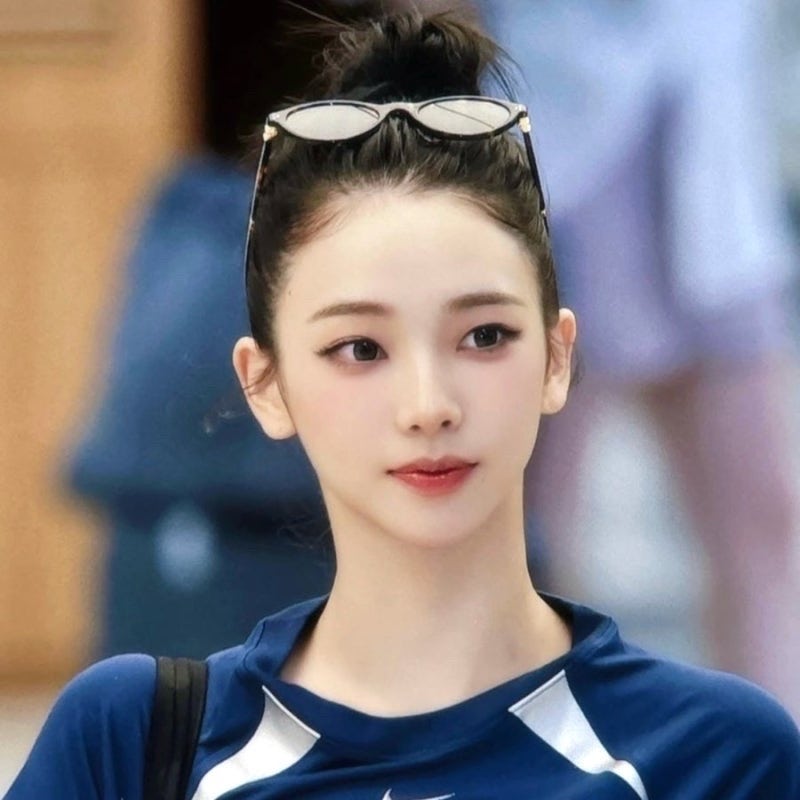 카리나 공항 입국 사진 (feat. 나이키)