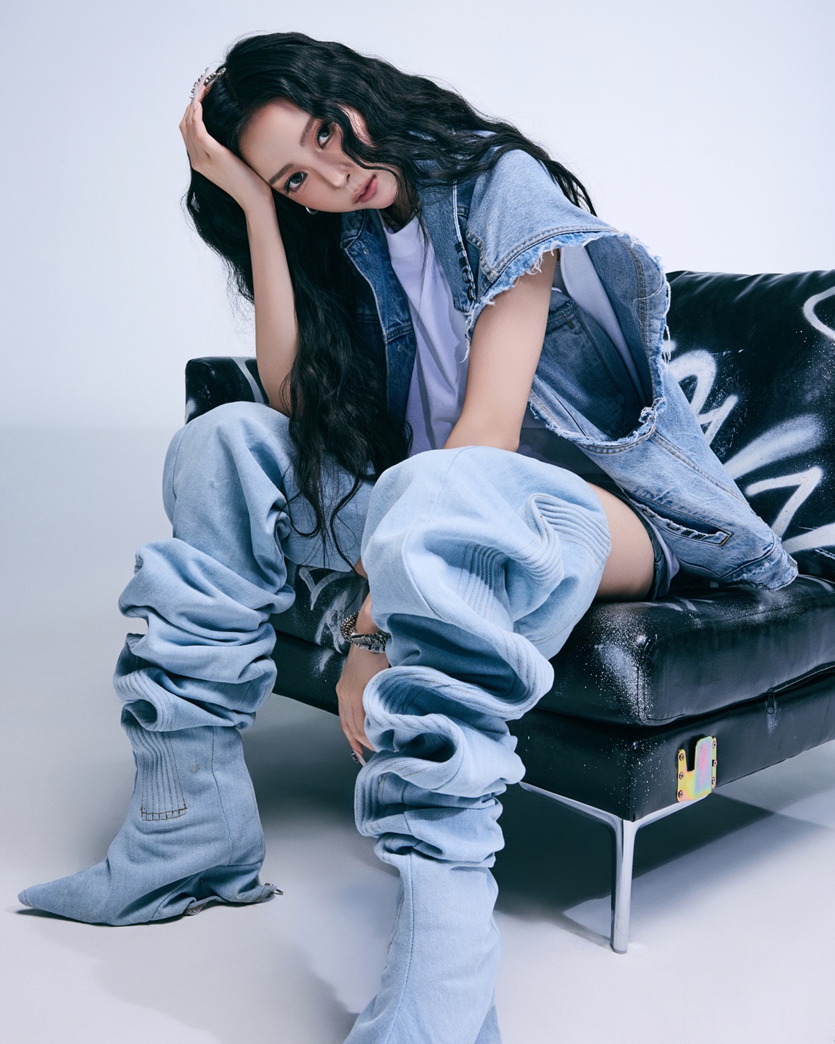 미야오 Digital Single ‘BURNING UP’ PHOTO