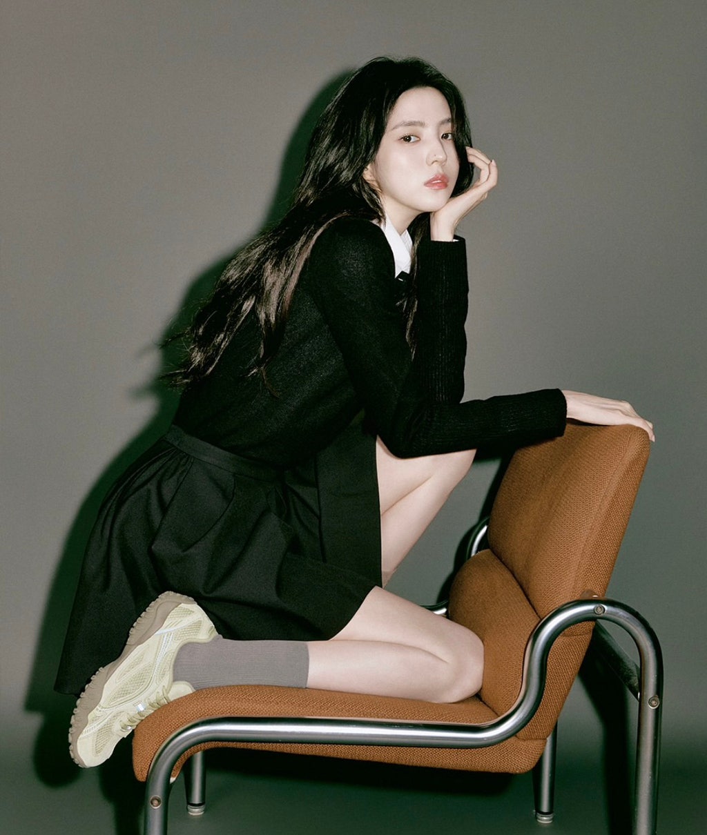 한소희 김나영 휠라 에샤페 화보.jpg