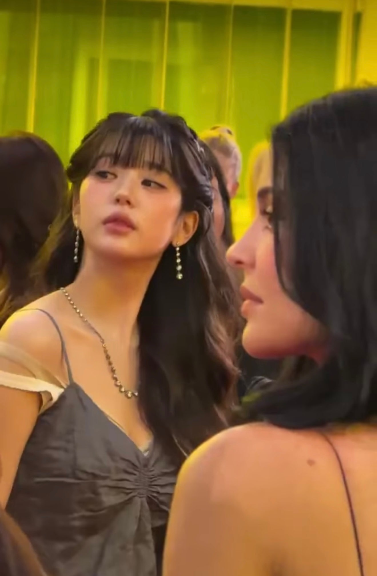 파리 패션위크 장원영