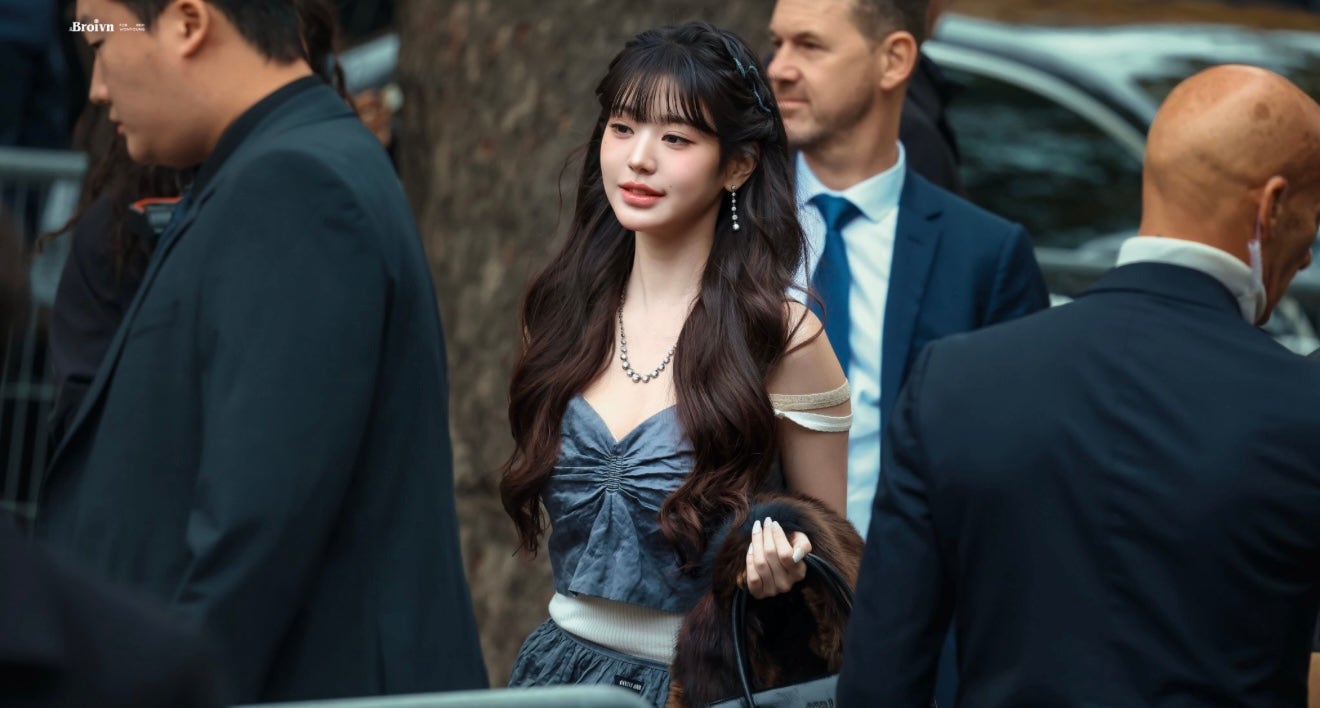 파리 패션위크 장원영