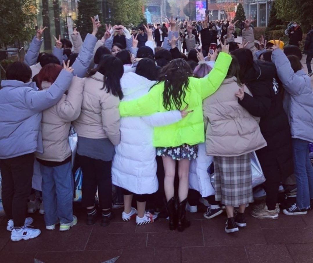 현아 공방 역조공 이번엔 패딩