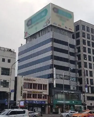 대성 건물 8층 입구