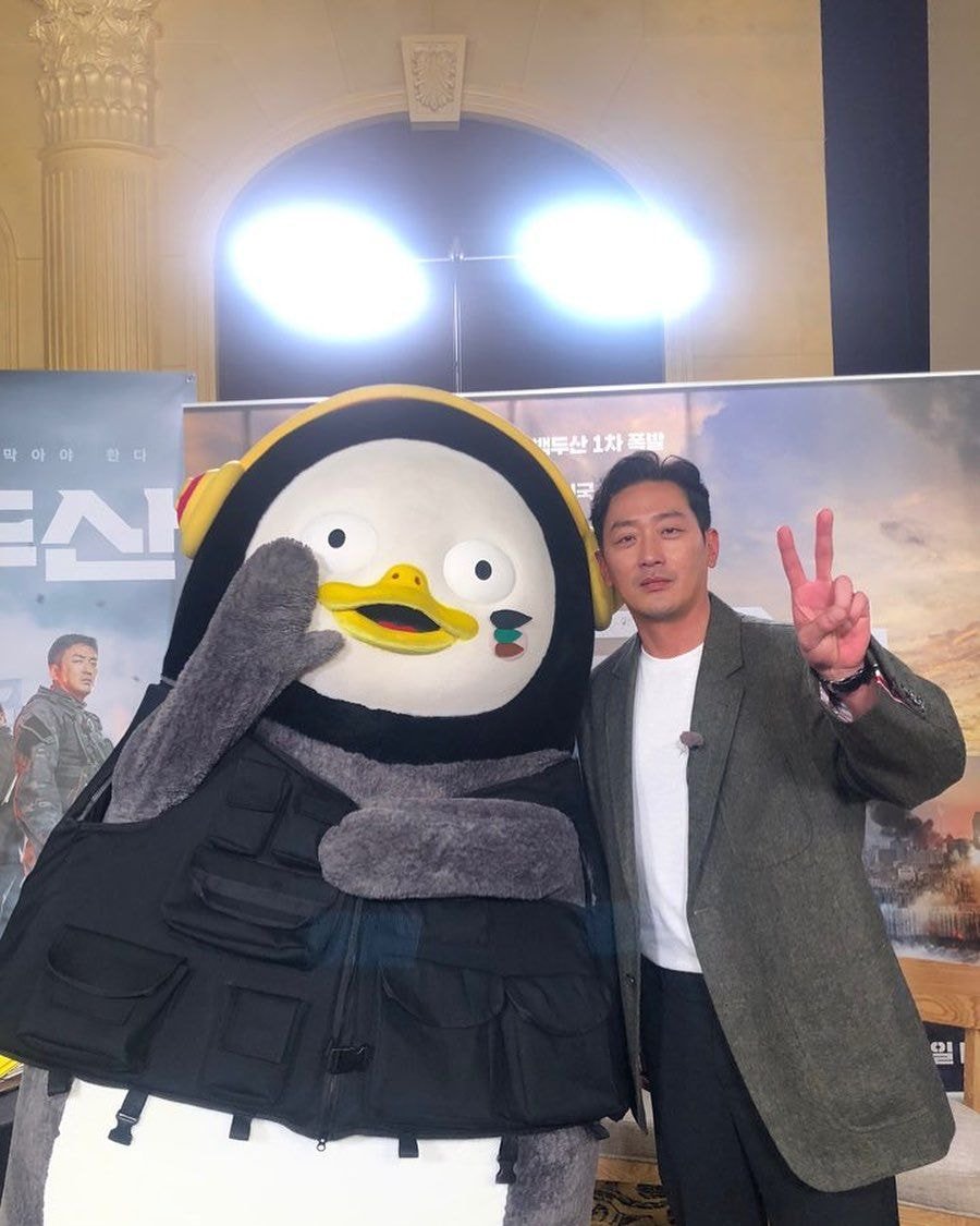 톱스타 #펭수 와의 만남이 드디어 성사되었습니다✨