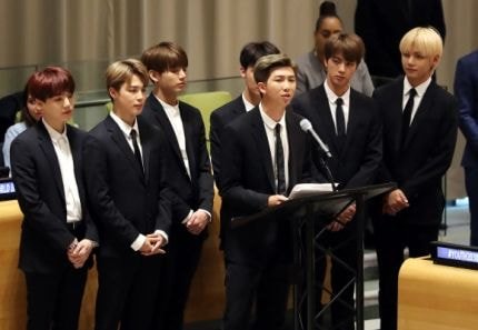 안민석 “BTS 병역특례 주지 않는 것 시대착오”
