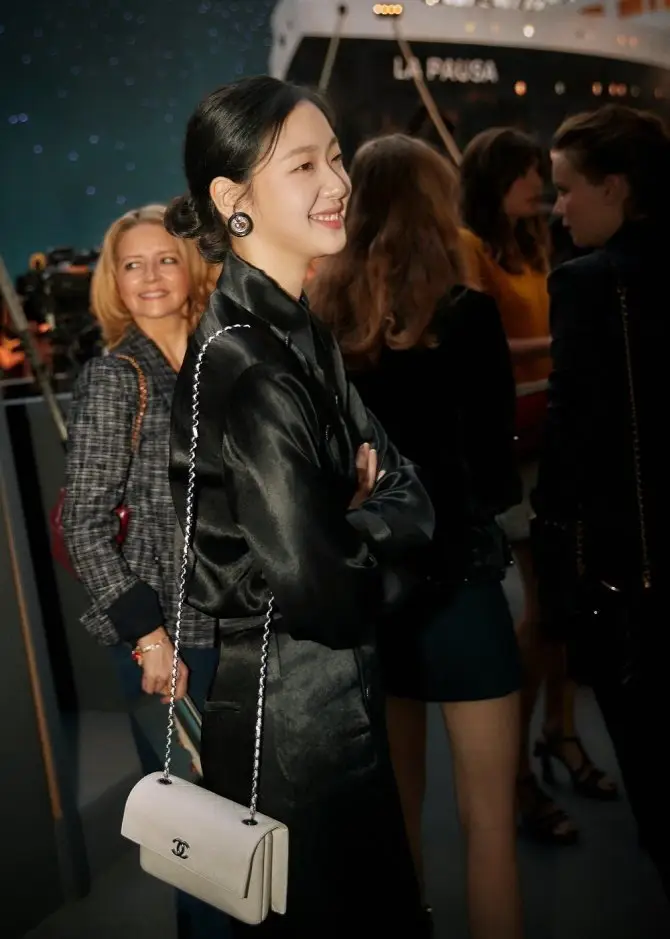 샤넬패션쇼 김고은