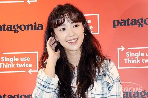 배우 전혜진도 '빚투'…수억원 빌리고 안 갚은 父에 징역 4년 구형