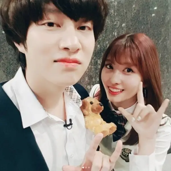 김희철-트와이스 모모 2년째 열애중