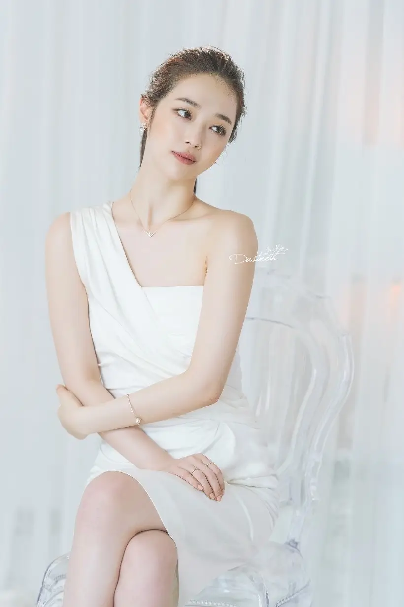 경찰, 설리 시신 부검한다…