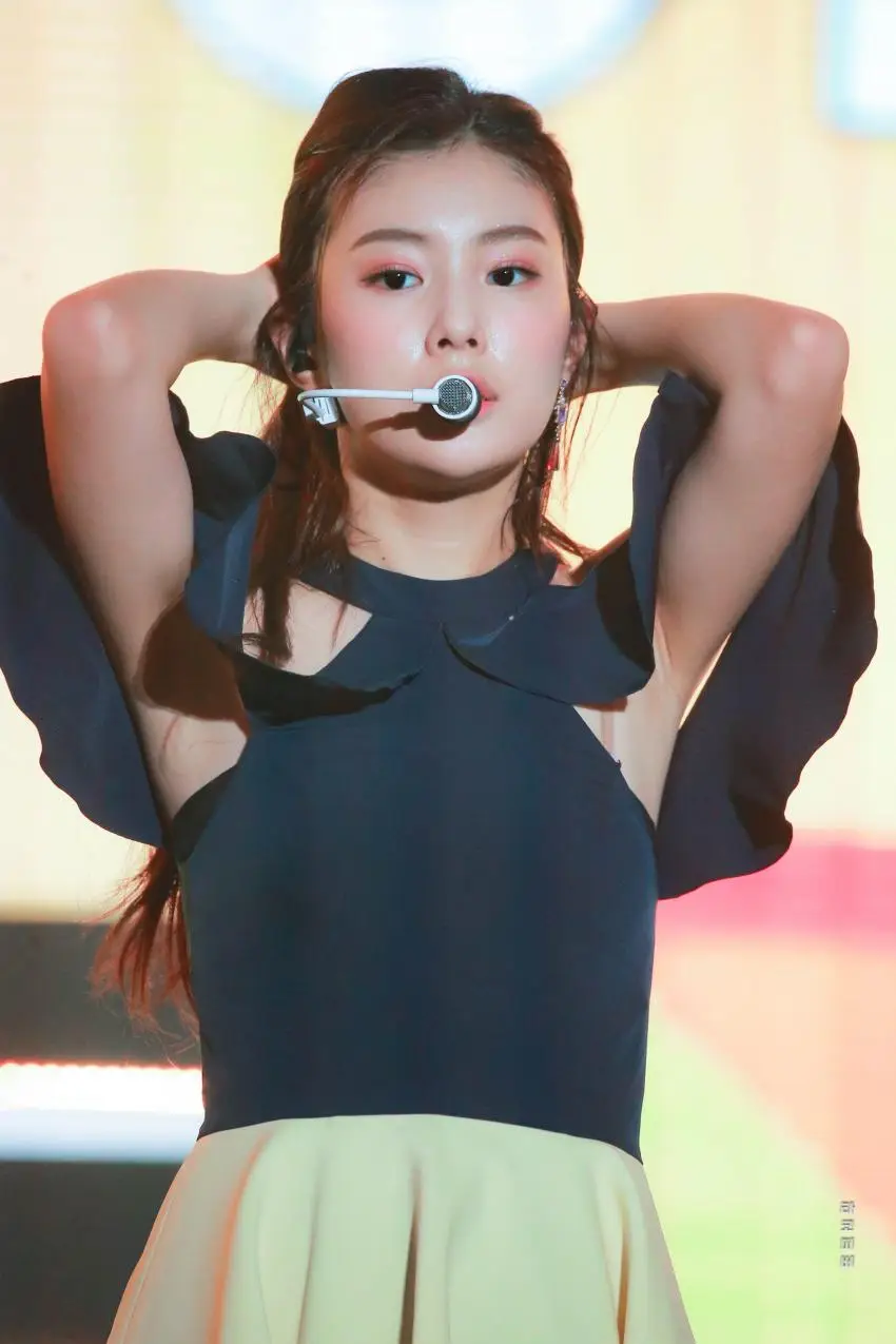 아이즈원 광배 과사 추가 유출.jpg