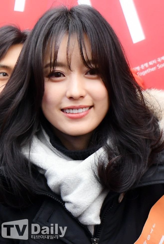 오늘자 한지민 한효주 (JTS 모금행사)