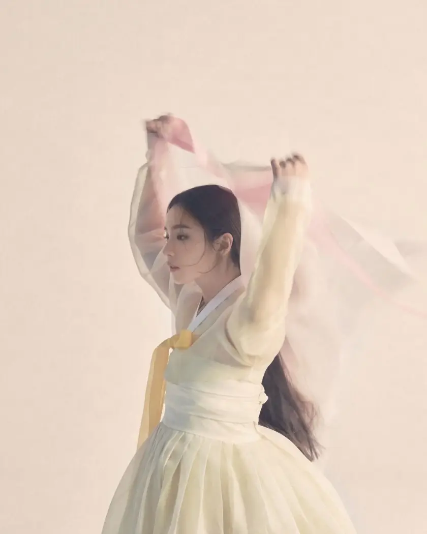 신세경 한복