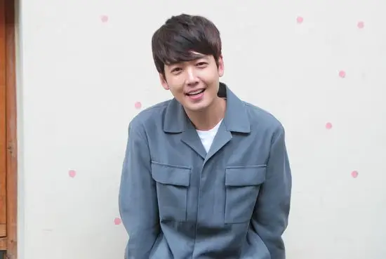 정경호, tvN '슬기로운 의사생활' 주인공