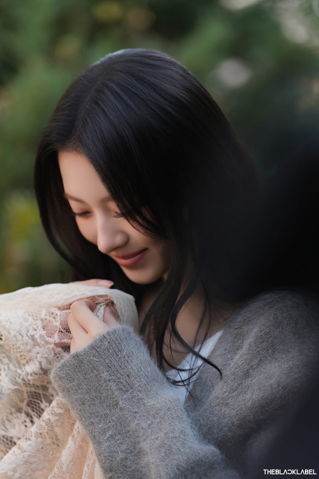 미야오 안나 The 1st 시즌그리팅 비하인드 포토