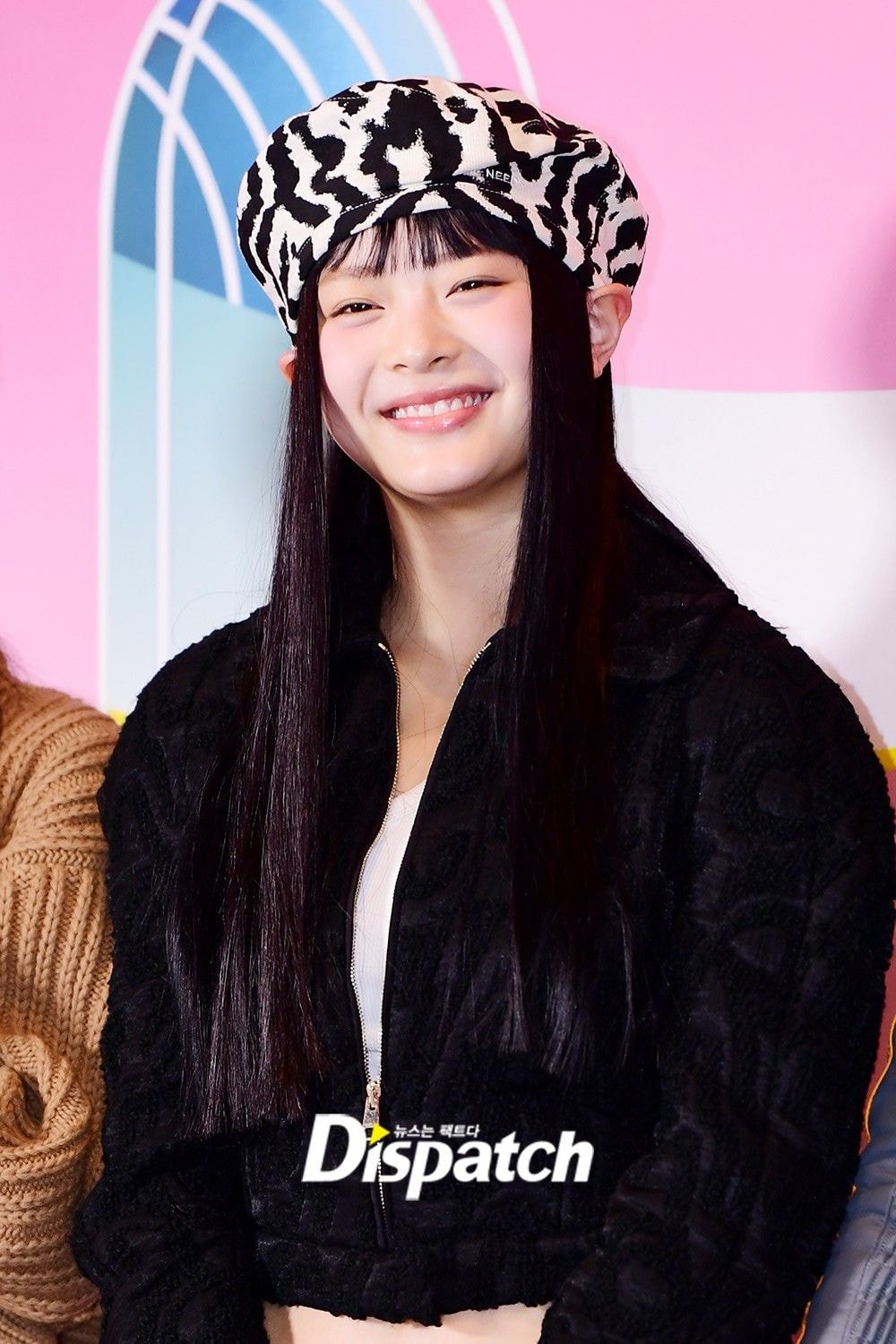 오늘자 코카콜라 행사에 참여한 뉴진스