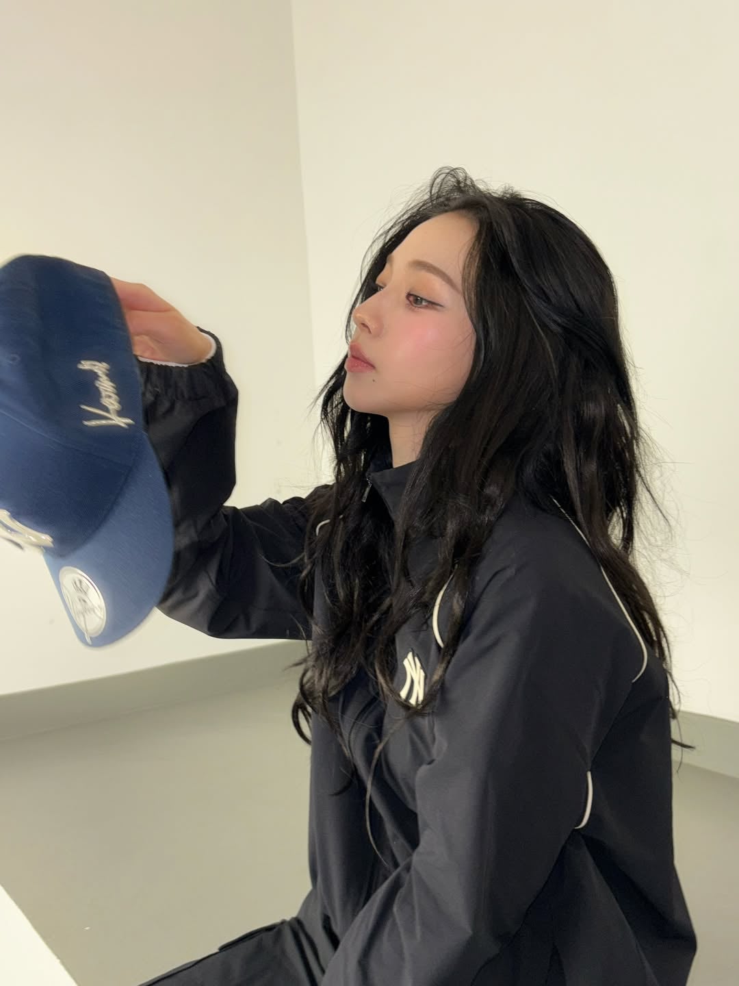 mlb 모자 쓴 카리나