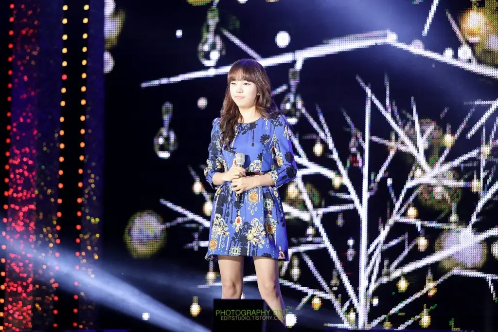 백아연 직찍 @ 121022 sbsmtv 더쇼 Photo by EDIT