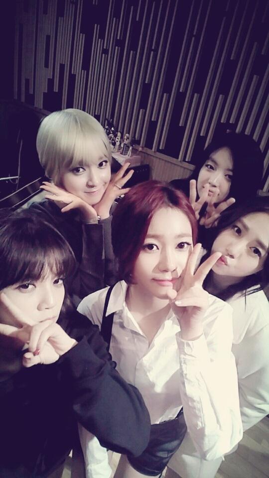 AOA 트윗 - ELVIS 여러분 안녕하세요 초아입니다