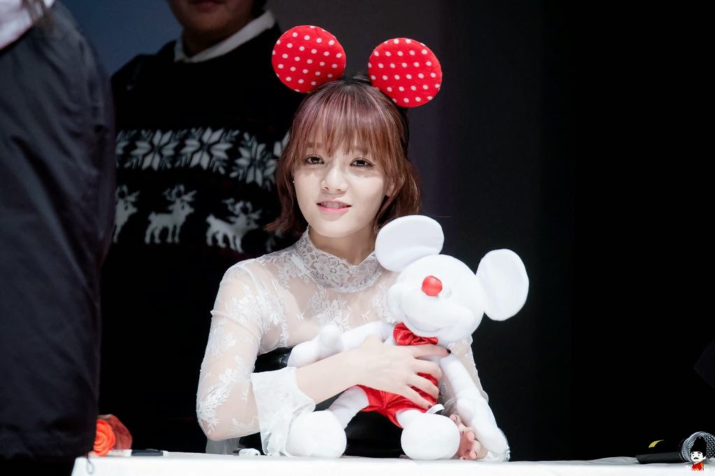 141121 AOA 신촌 팬사인회 직찍 by @DooDoo