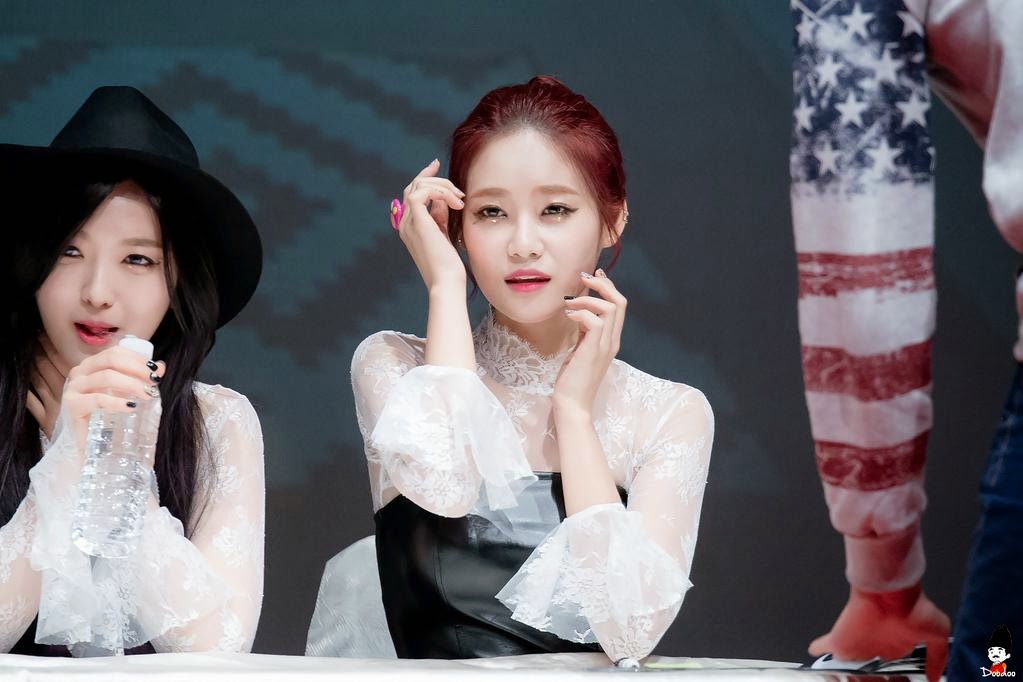 141121 AOA 신촌 팬사인회 직찍 by @DooDoo