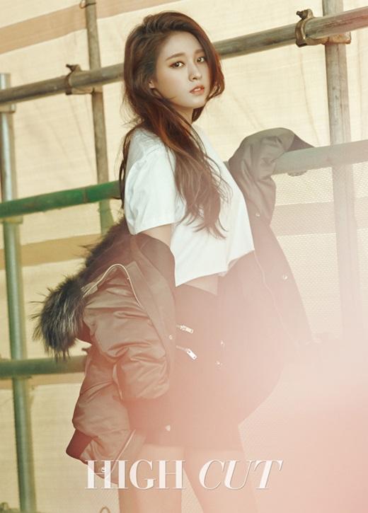 설현 하이컷화보