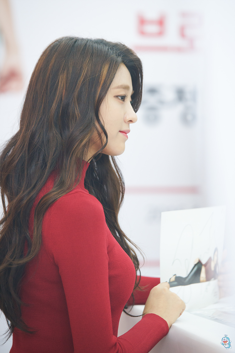 SKT 팬 사인회 설현 직찍
