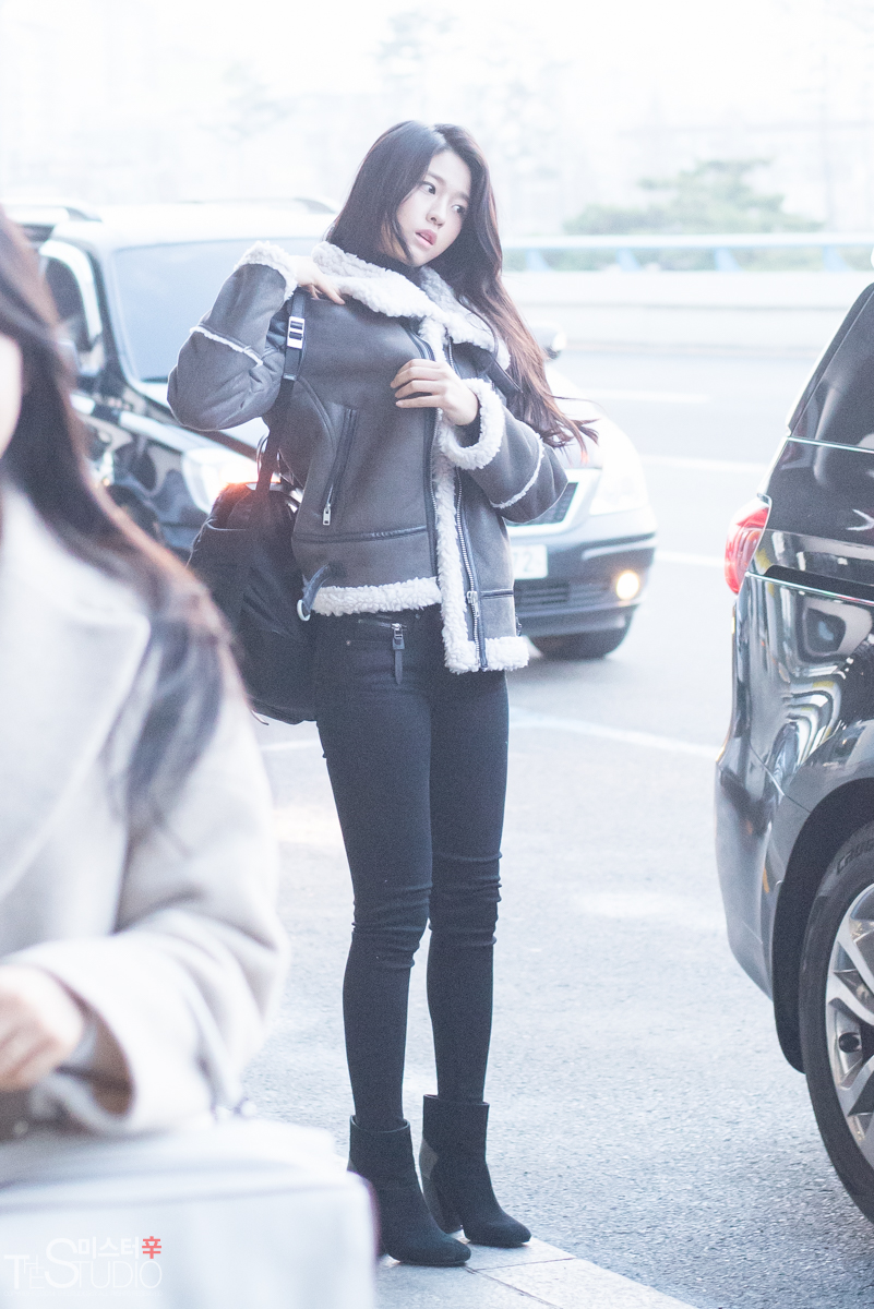151211 AOA 설현 김포공항 출국 직찍
