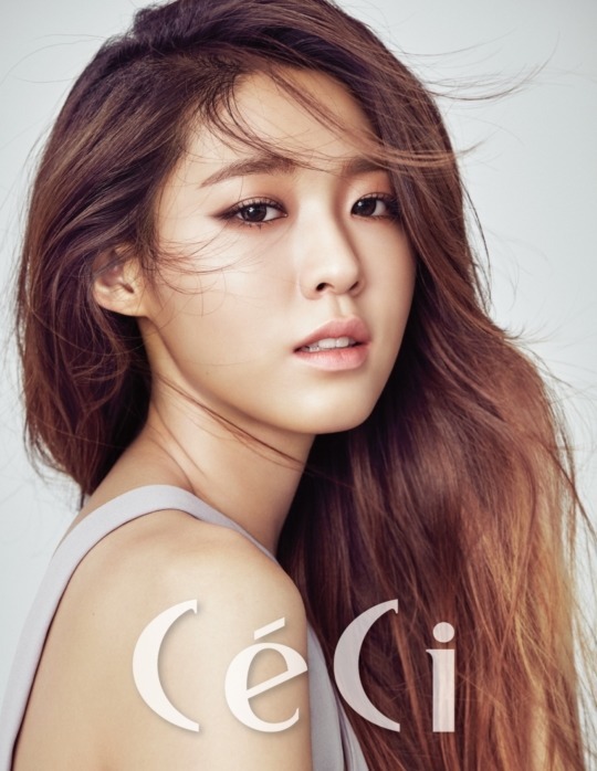 설현 쎄씨 9월호 화보