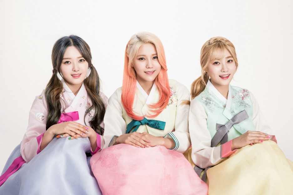 AOA 크림 설날맞이 새해인사 한복화보.jpg