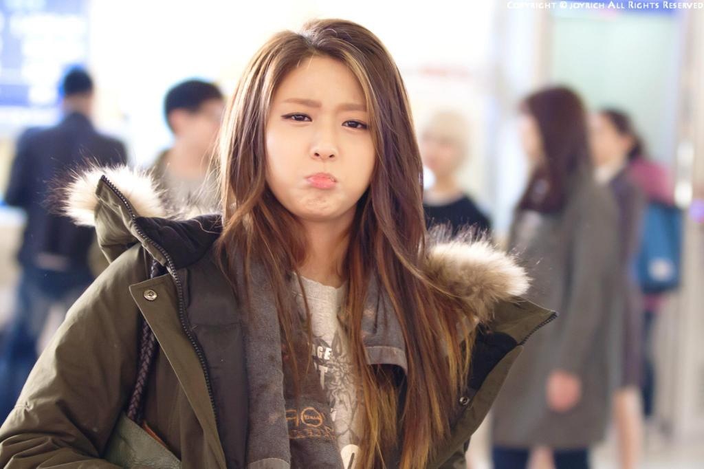 141103 김포공항 출국 초아,설현 직찍