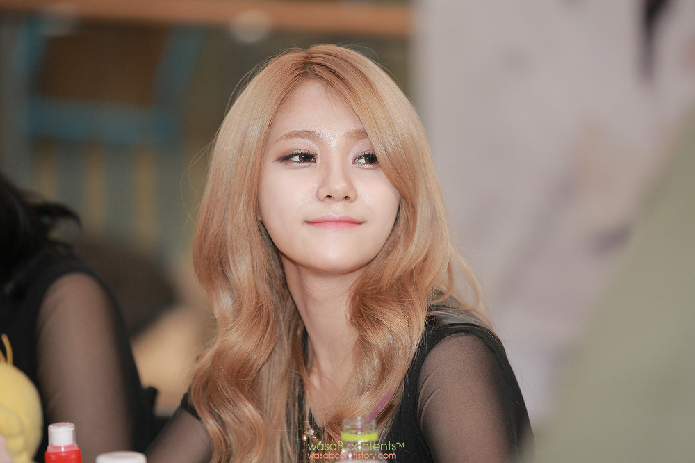 AOA 직찍 - 131027 영풍문고 김포공항점 팬싸인회(29 pics)