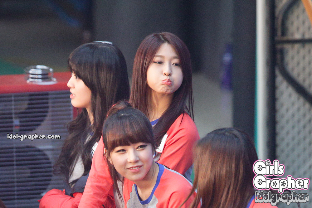 설현,찬미(AOA) 직찍 - 140105 출발 드림팀 by Girls Grapher