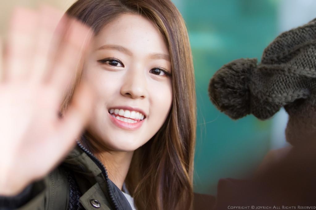 141103 김포공항 출국 초아,설현 직찍