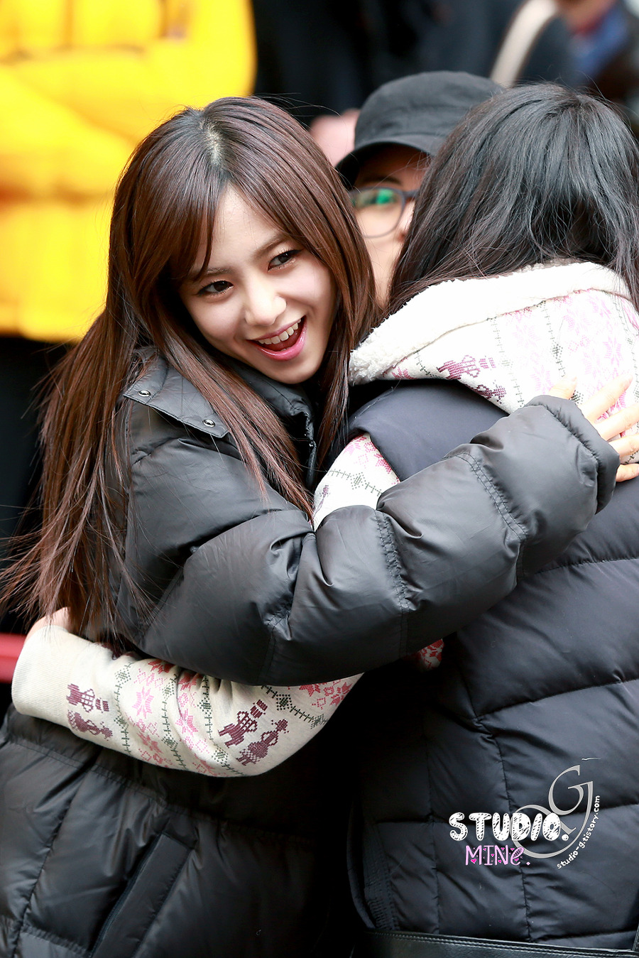 AOA  직찍 - 140215 명동 프리허그 이벤트 by MINe