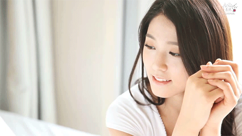 설현(AOA) 핫썸머 화보촬영.gif