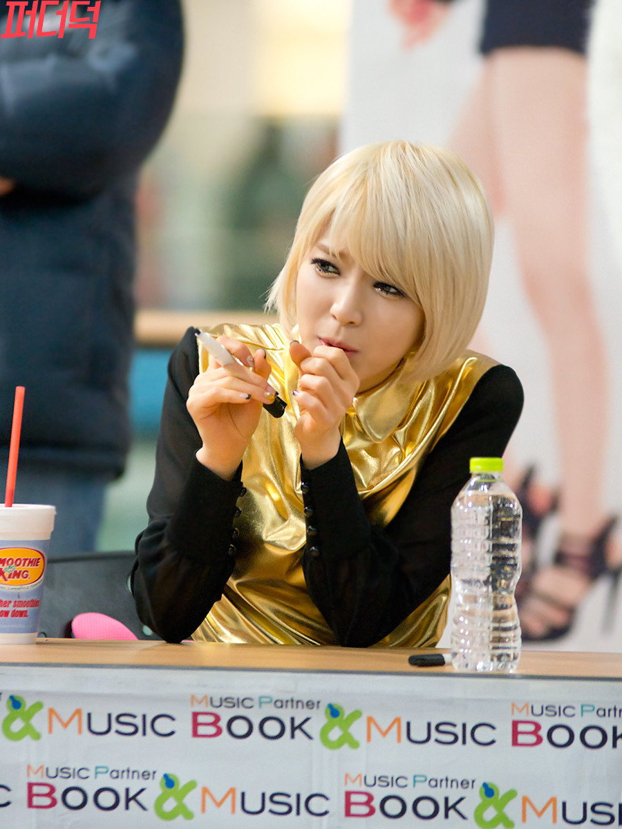 130126 AOA 김포공항 팬사인회 직찍
