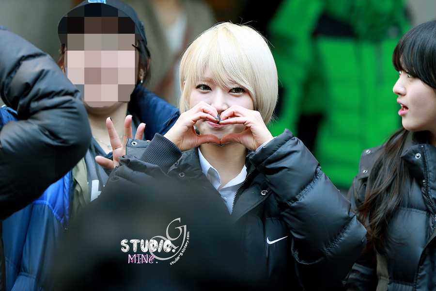 AOA  직찍 - 140215 명동 프리허그 이벤트 by MINe