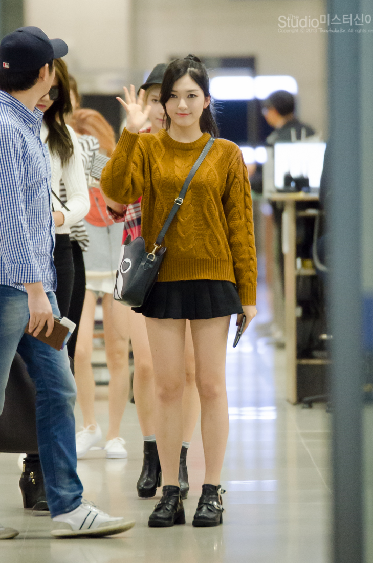 141028 AOA 입국 직찍 by 미스터신iu