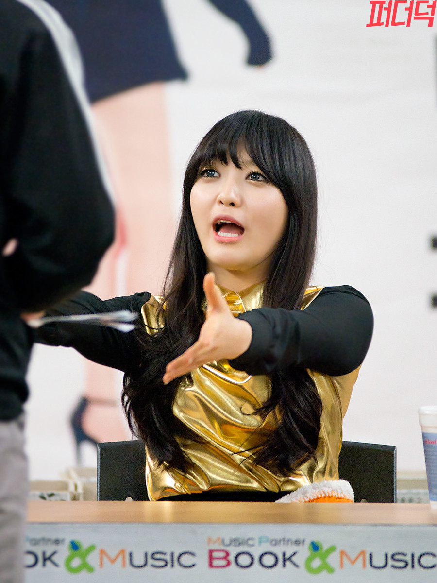 130126 AOA 김포공항 팬사인회 직찍