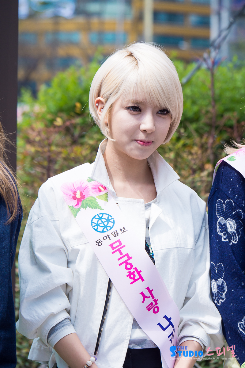 AOA 직찍 - 140404 동아일보 묘목배부 행사 by 스피넬