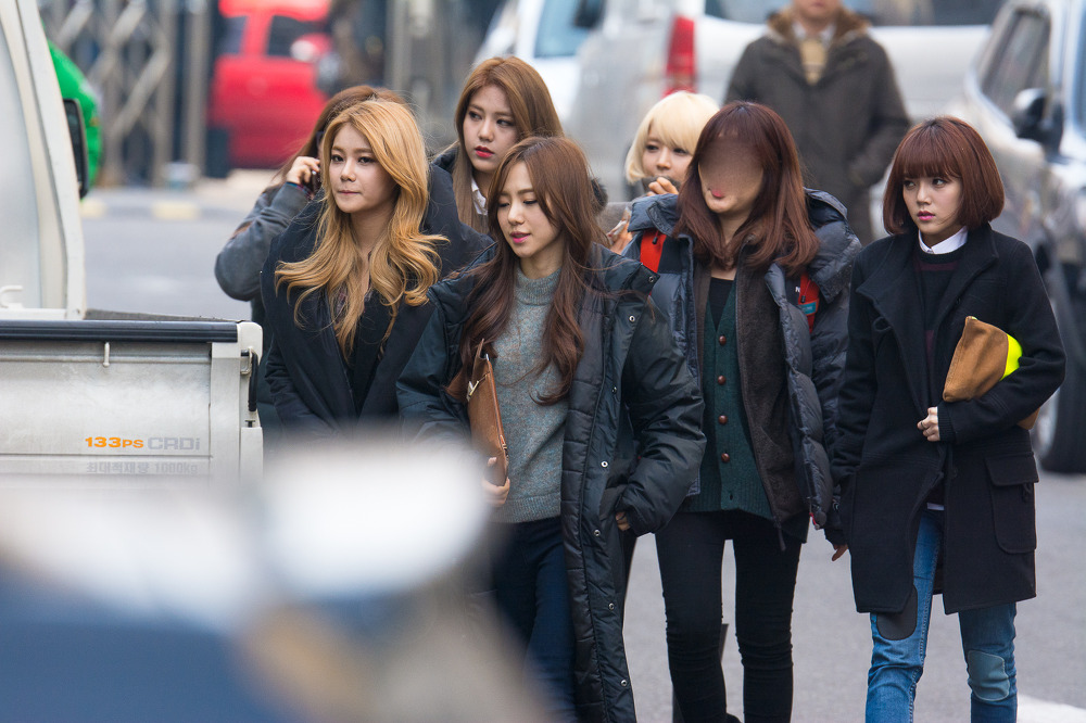 131220 뮤직뱅크 출근길 AOA 직찍 by 노을웨이