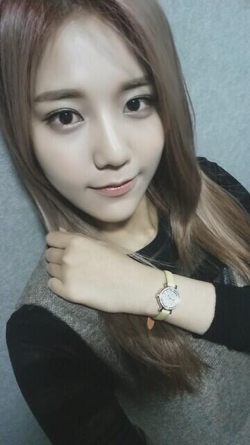 AOA 손목시계 협찬.jpg