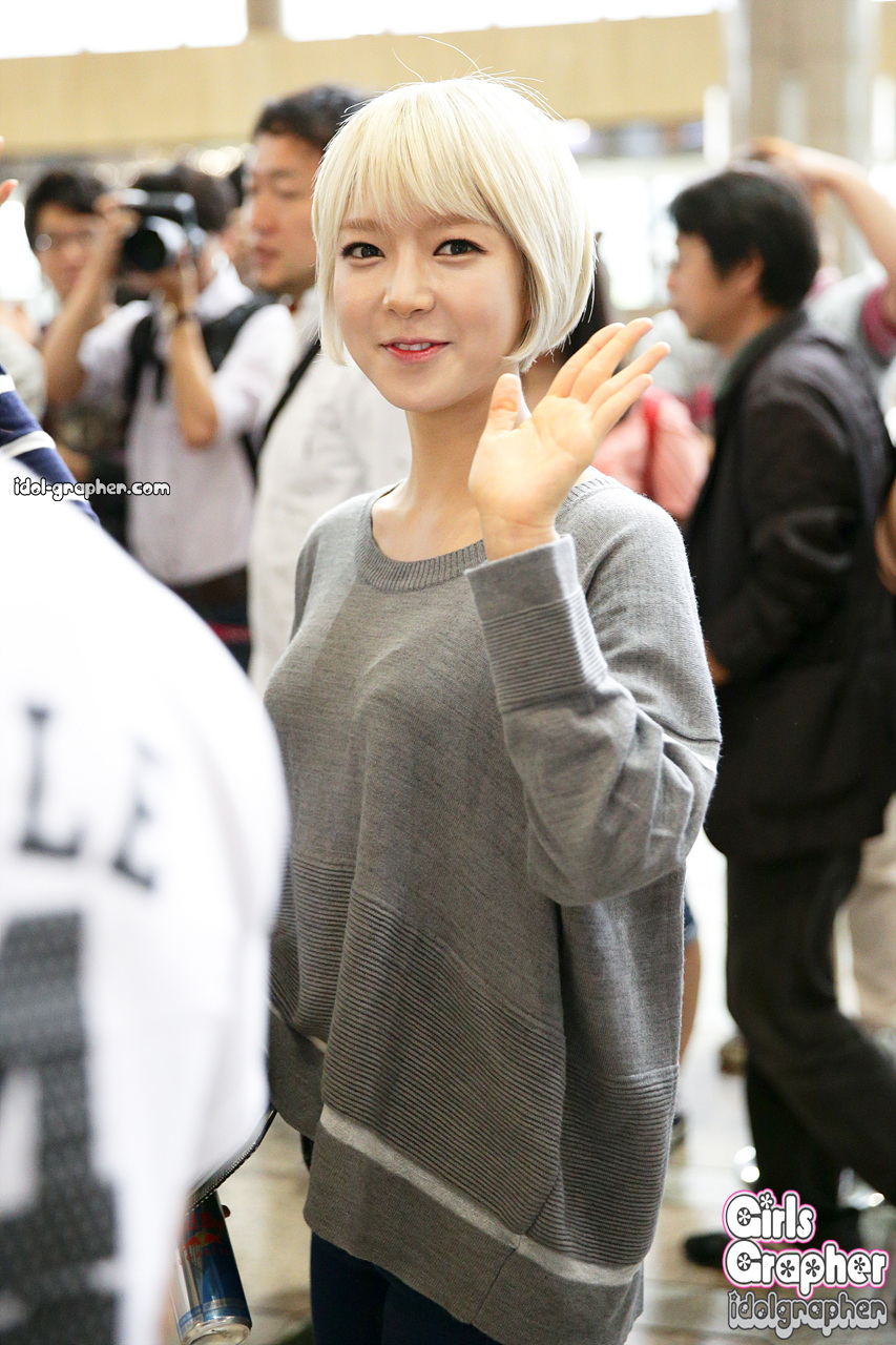 초아(AOA) 직찍 - 140906 김포공항 출국 by Girls Grapher