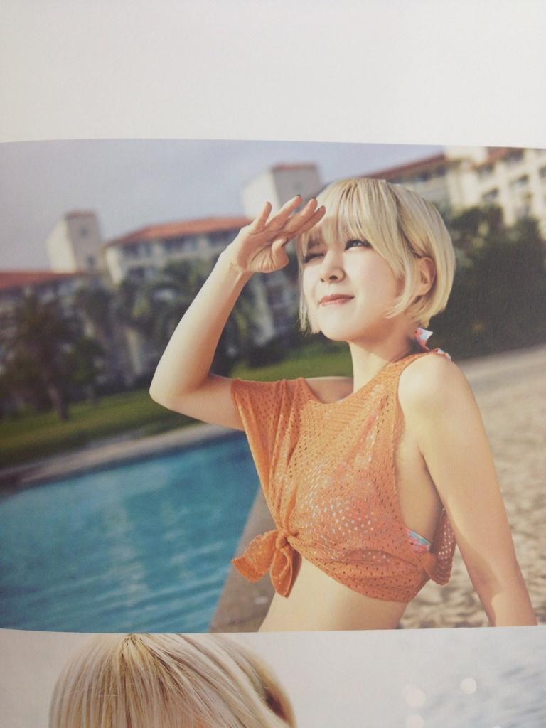 AOA 핫썸머 포토북 스캔(?).jpg