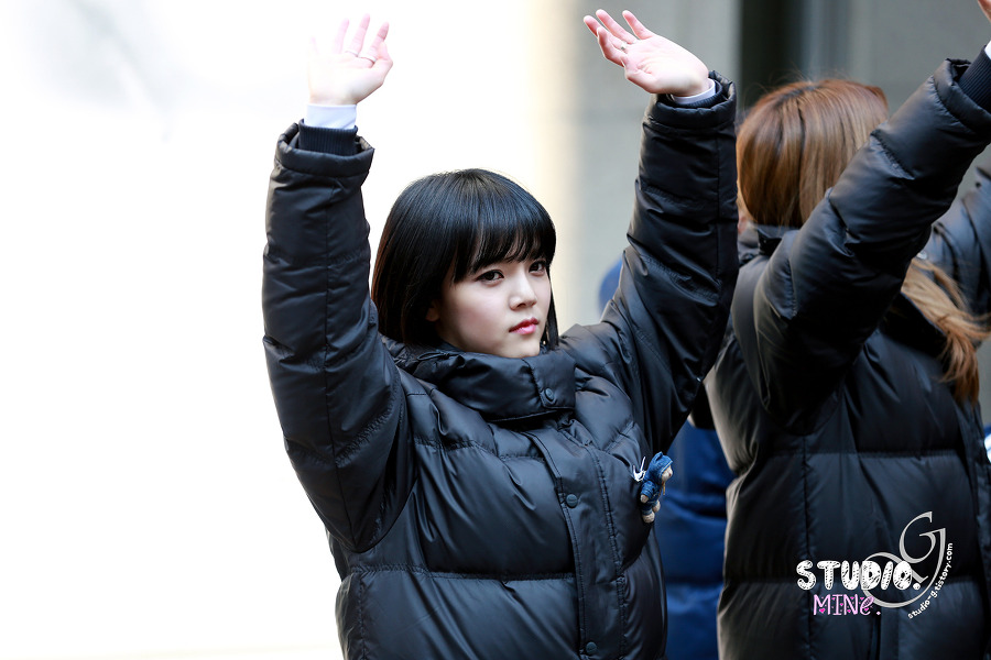 AOA  직찍 - 140215 명동 프리허그 이벤트 by MINe