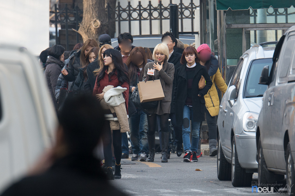 131220 뮤직뱅크 출근길 AOA 직찍 by 노을웨이