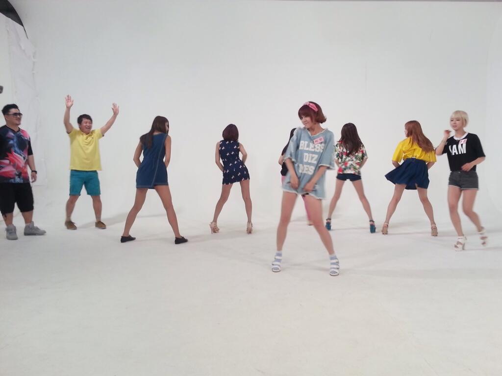 주간아이돌 트윗 (with AOA) 업뎃 모음 - 삼촌둘의 심장을 폭행한 섹시천사 AOA